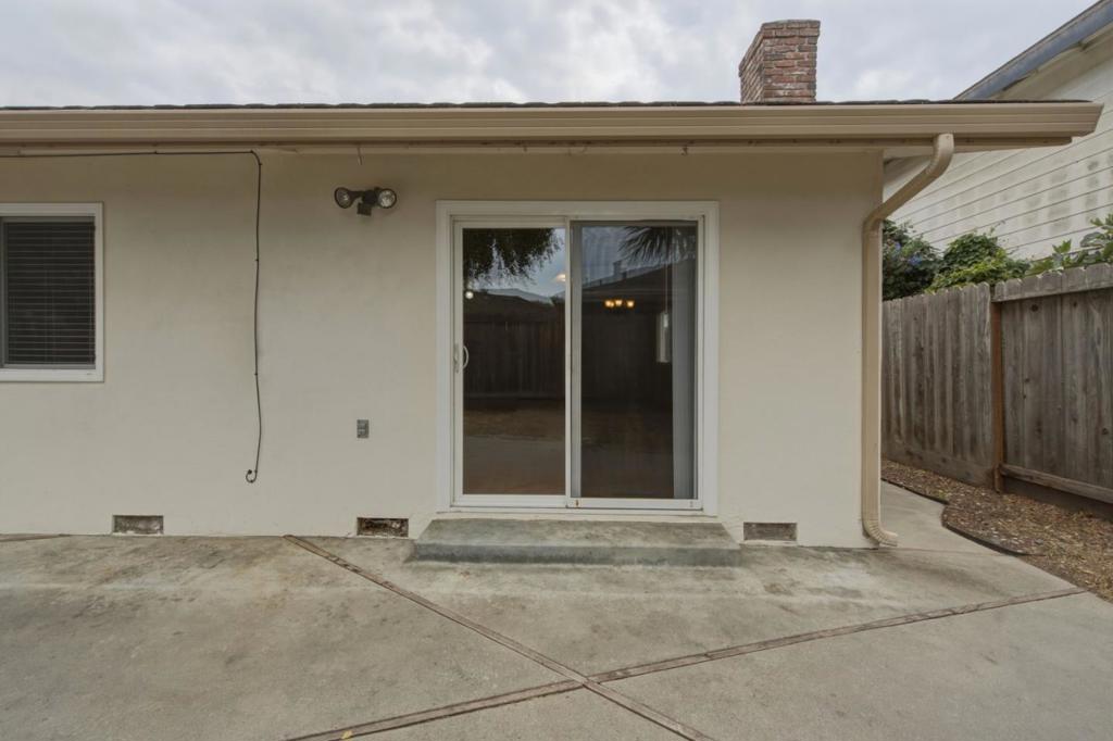 924 San Vincente Avenue Property Photo 38