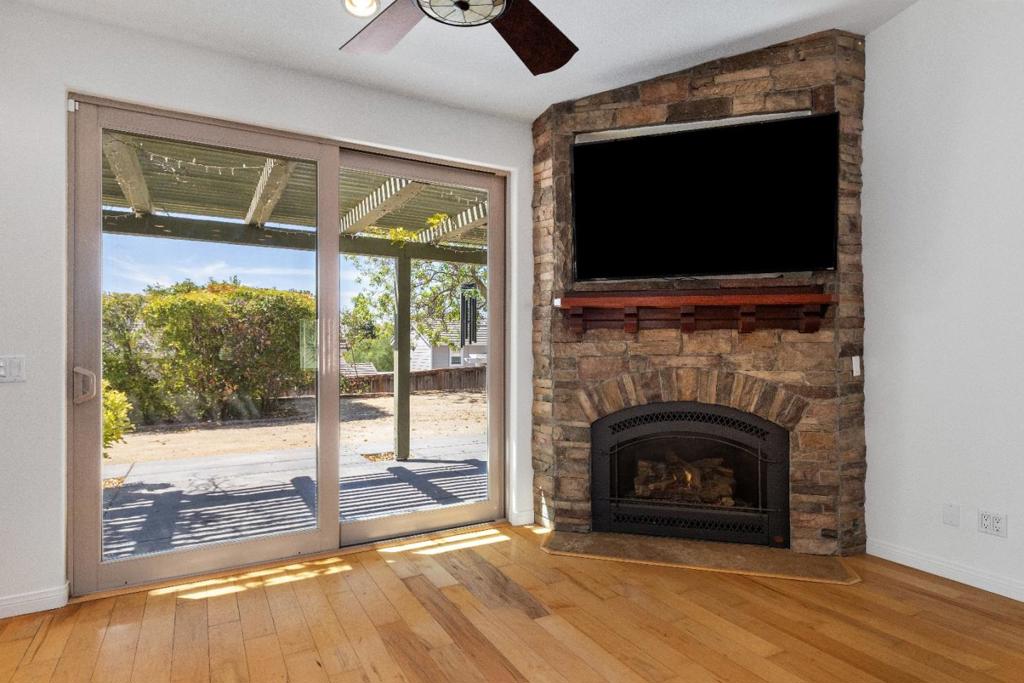 653 Red Cloud Road Property Photo 10