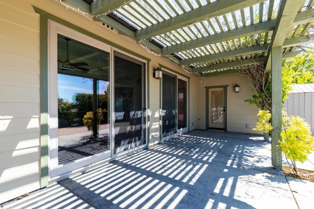 653 Red Cloud Road Property Photo 32
