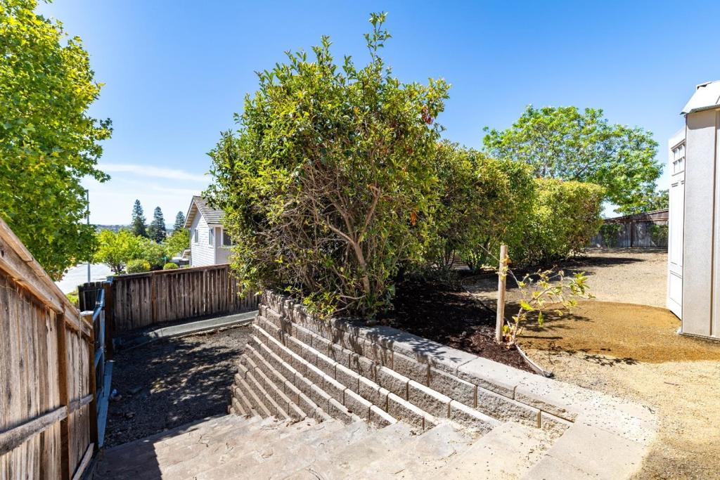 653 Red Cloud Road Property Photo 46