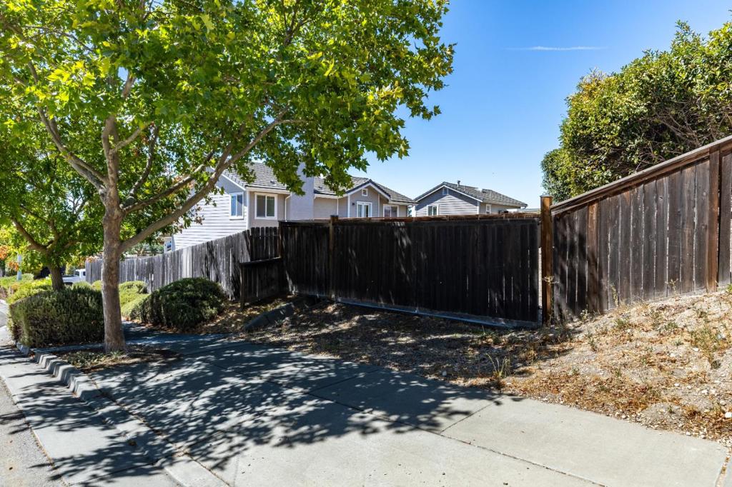 653 Red Cloud Road Property Photo 49