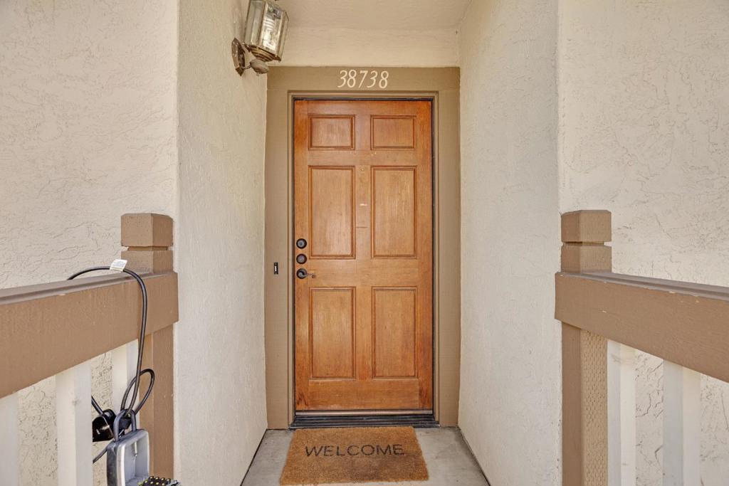 38738 Huntington Circle Property Photo 2
