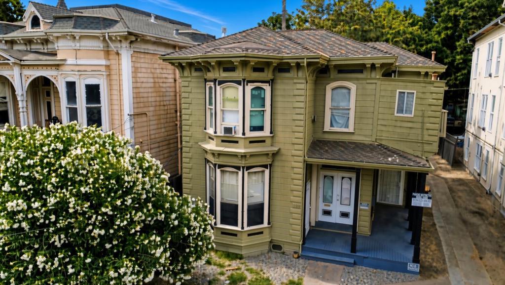 139 E Julian Street Property Photo 1