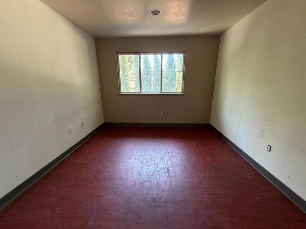 168 S 11th Street Property Photo 10