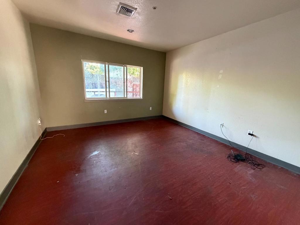 168 S 11th Street Property Photo 17