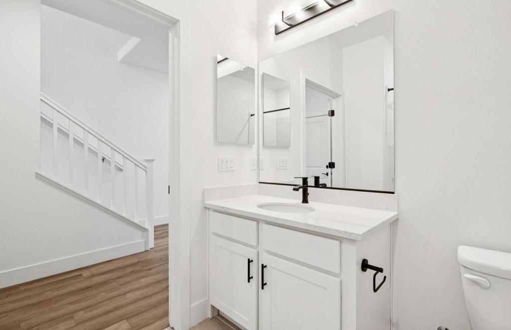 1321 Lilac Way Property Photo 14