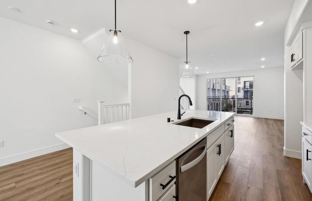 1321 Lilac Way Property Photo 21