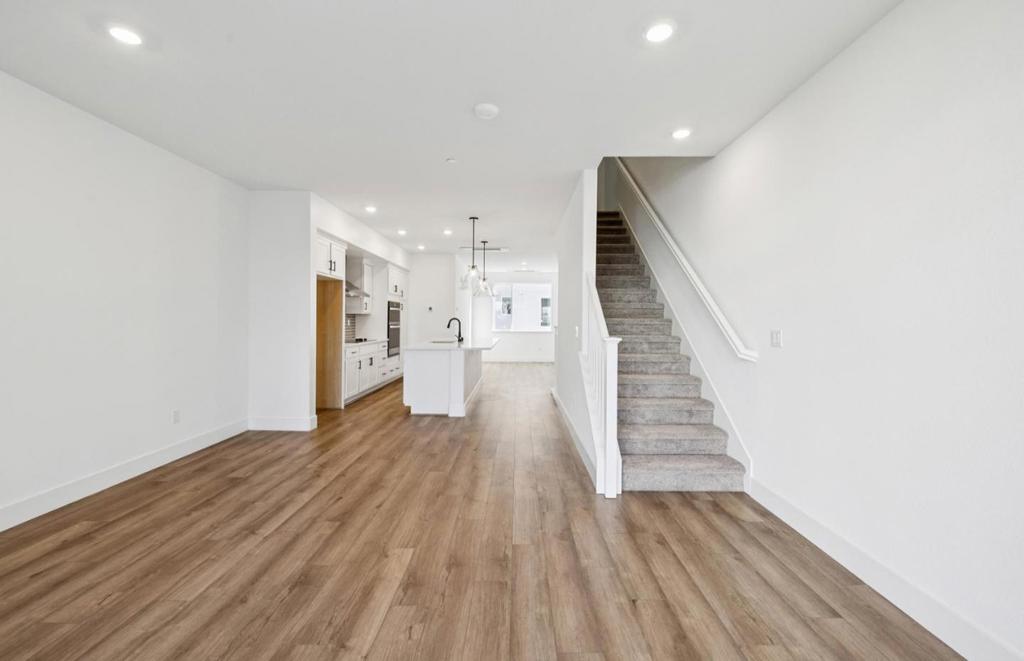 1321 Lilac Way Property Photo 30