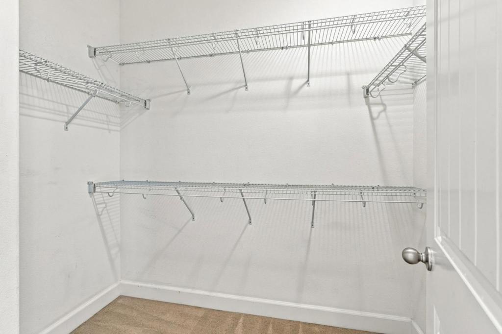 1645 Lee Way Property Photo 12