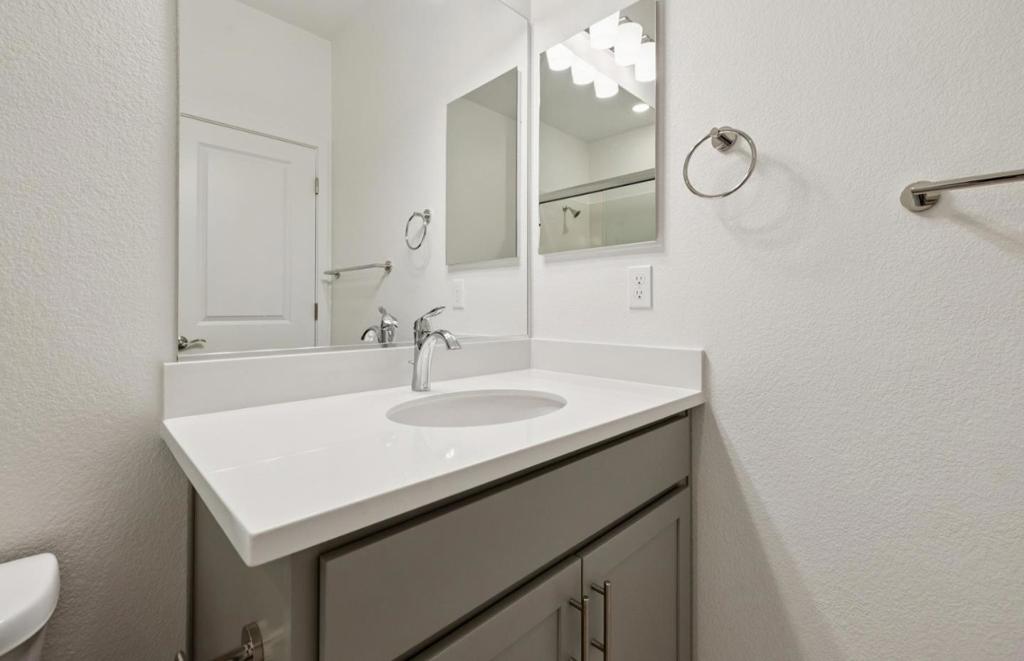 1325 Lilac Way Property Photo 17