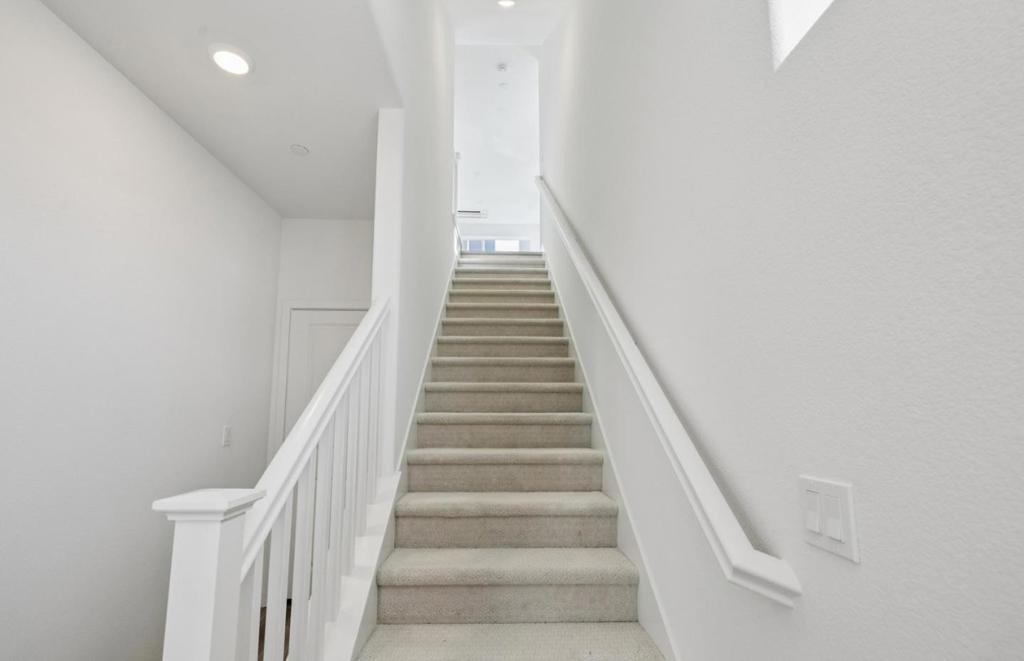 1325 Lilac Way Property Photo 19