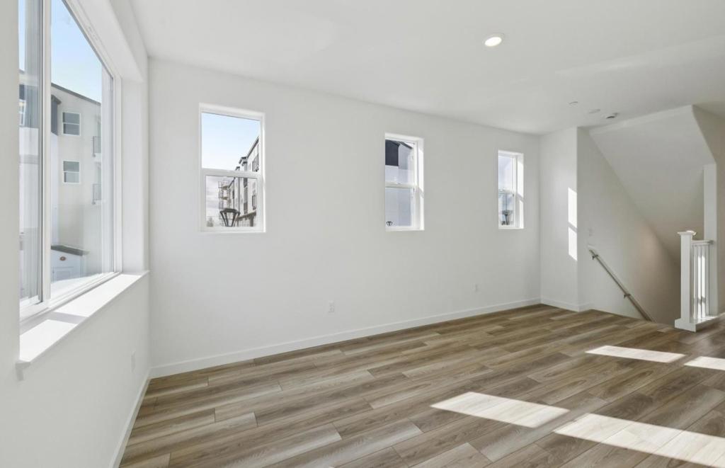 1325 Lilac Way Property Photo 35
