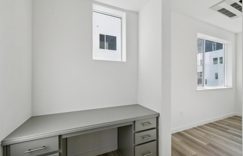 1325 Lilac Way Property Photo 36