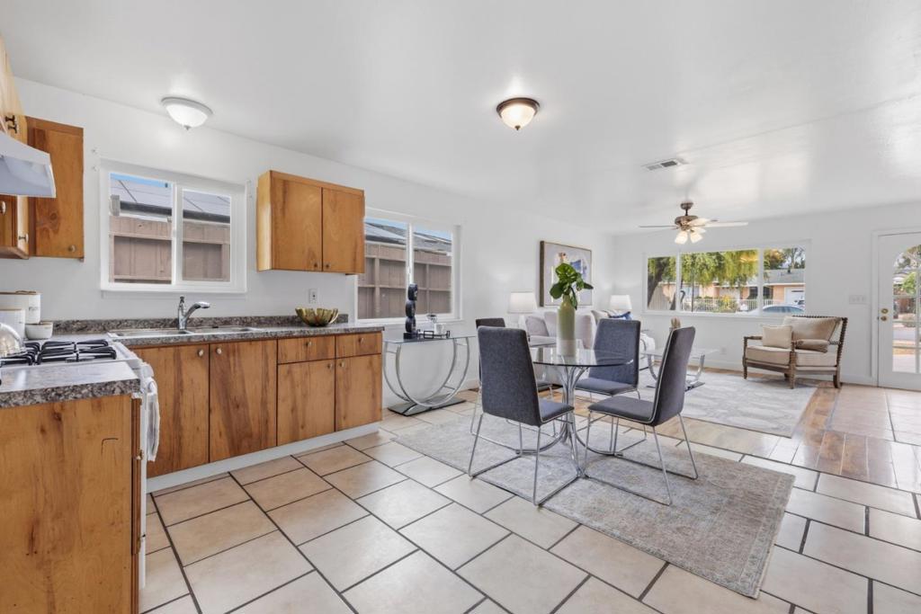 ML82059456 Property Photo 8
