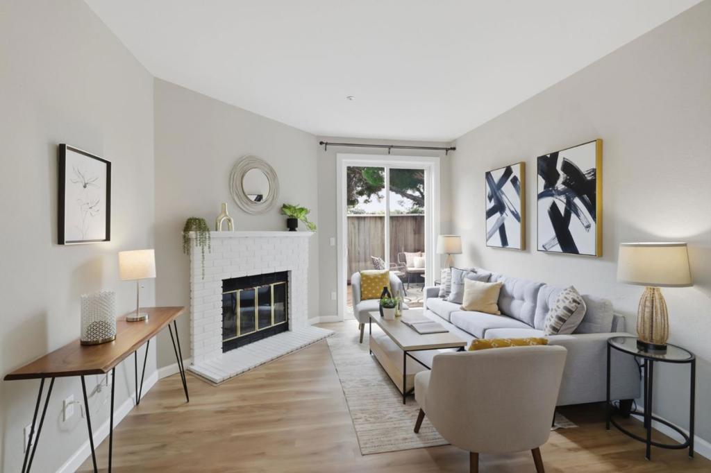 405 Cork Harbour Circle C Property Photo 2