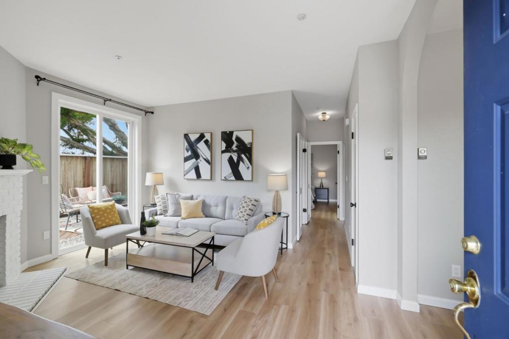 405 Cork Harbour Circle C Property Photo 3