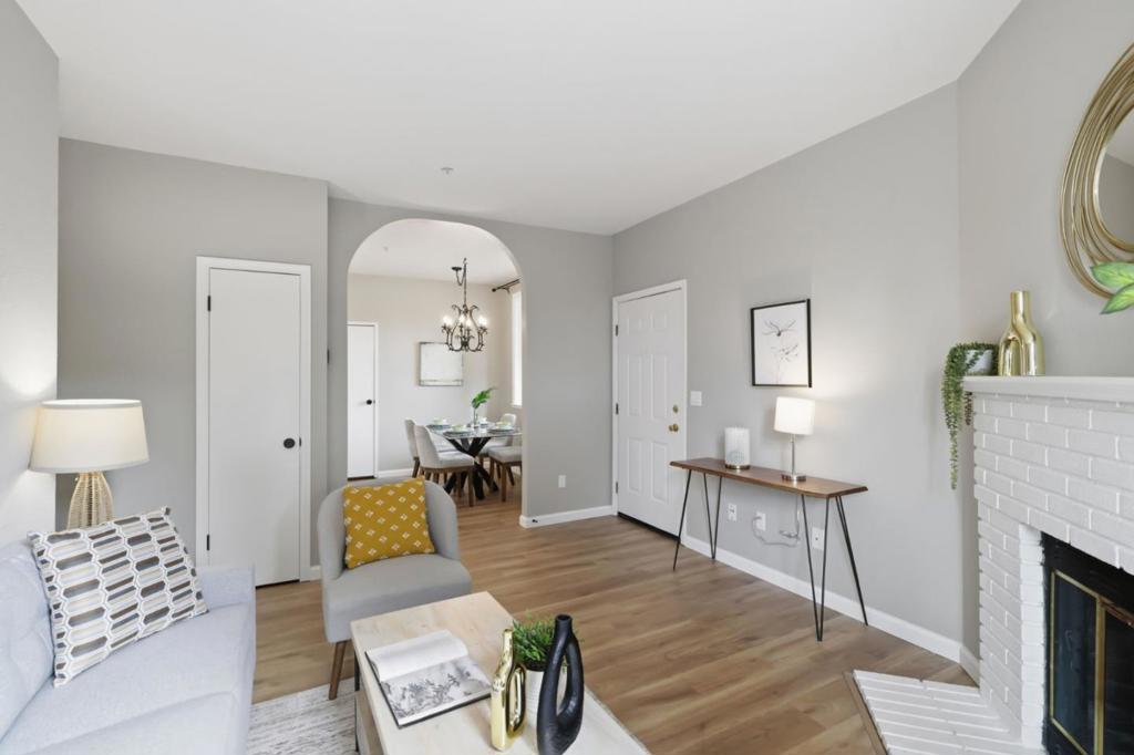 405 Cork Harbour Circle C Property Photo 4