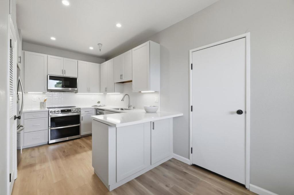 405 Cork Harbour Circle C Property Photo 13
