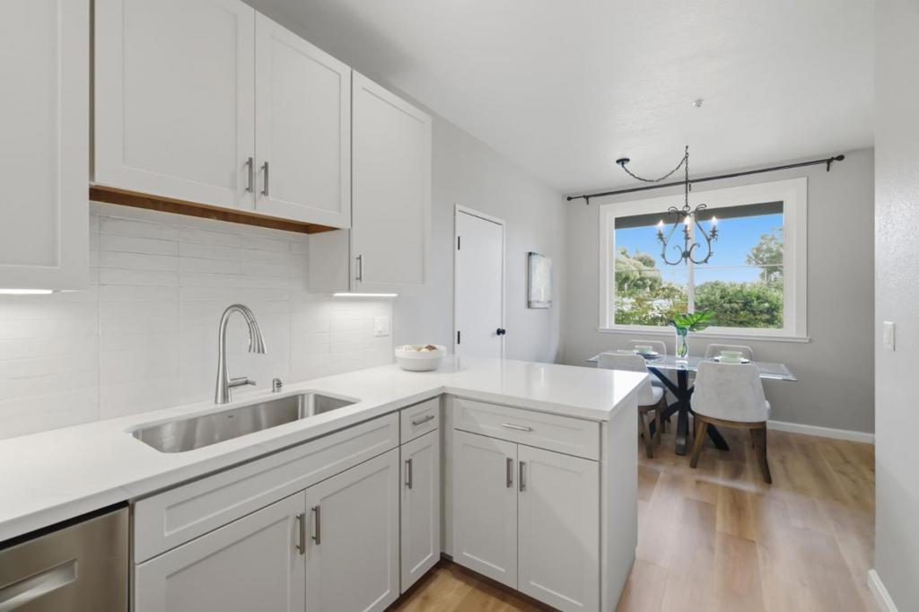405 Cork Harbour Circle C Property Photo 16