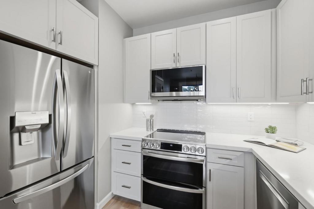 405 Cork Harbour Circle C Property Photo 17