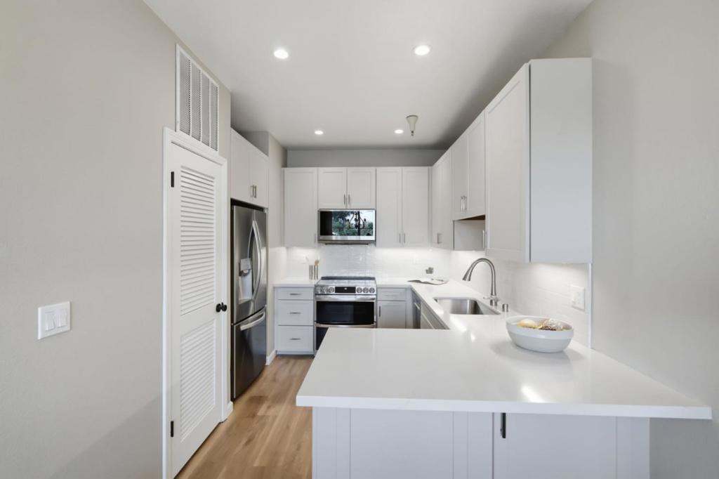 405 Cork Harbour Circle C Property Photo 20