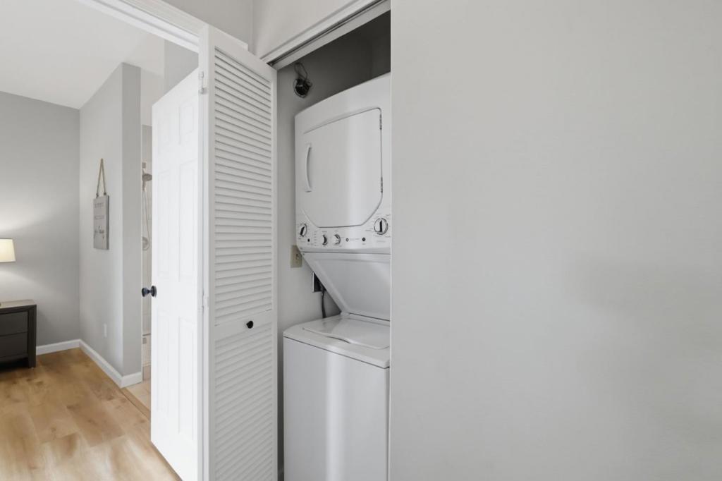 405 Cork Harbour Circle C Property Photo 21