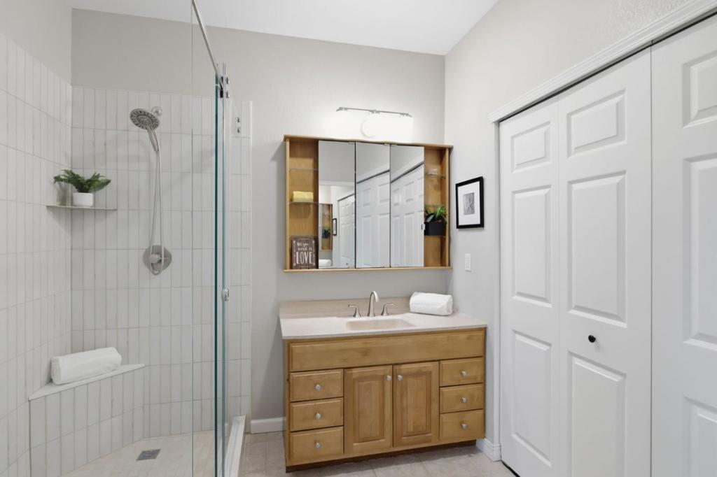 405 Cork Harbour Circle C Property Photo 29