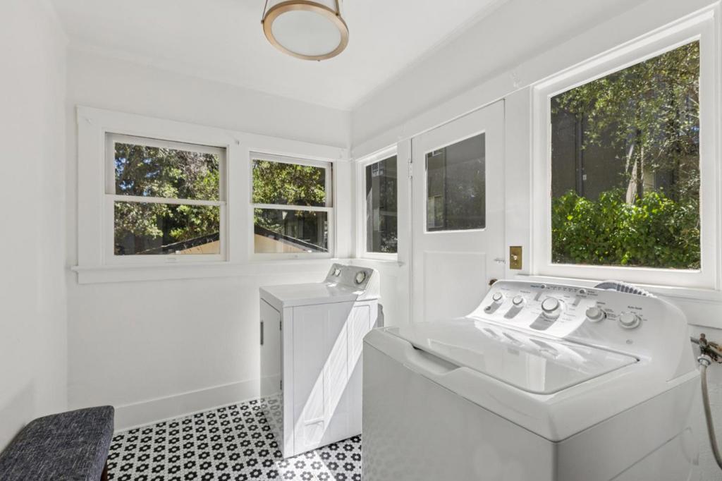 246 Palo Alto Avenue Property Photo 19