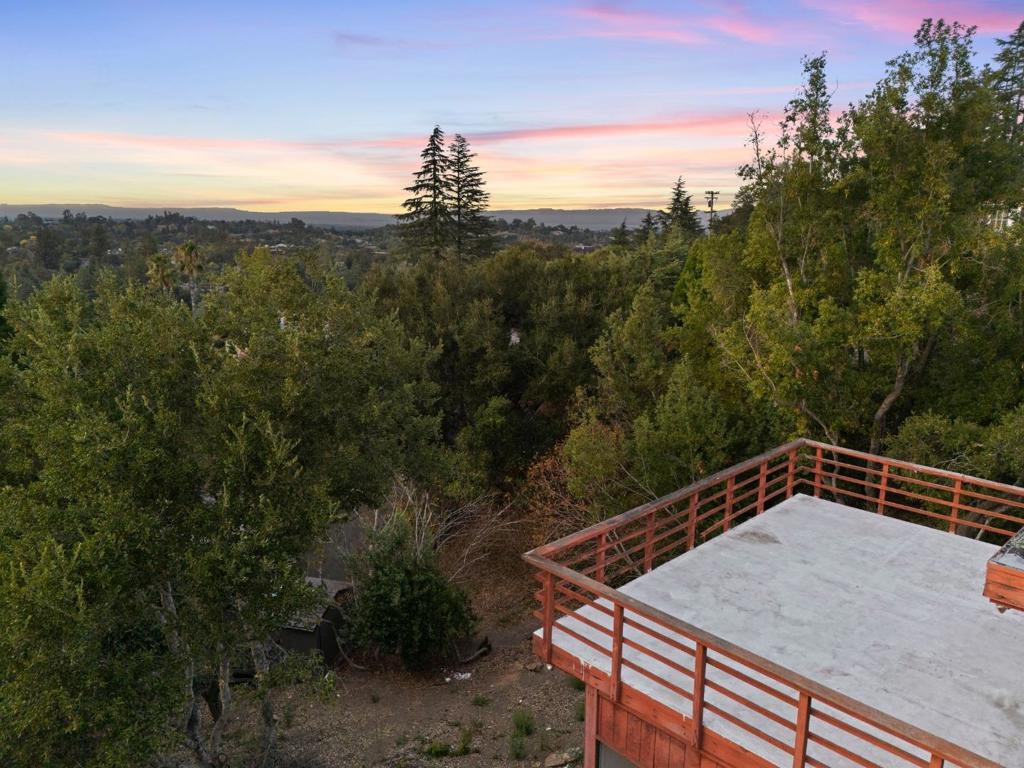 11490 Summit Wood Road Property Photo 14