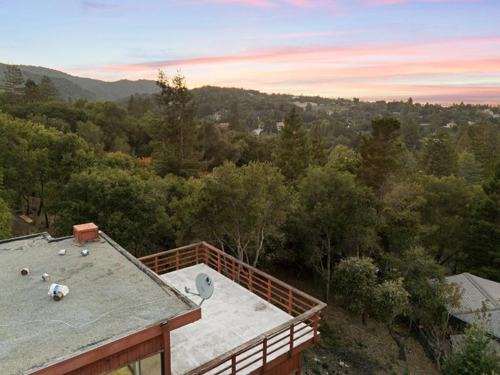 11490 Summit Wood Road Property Photo 15