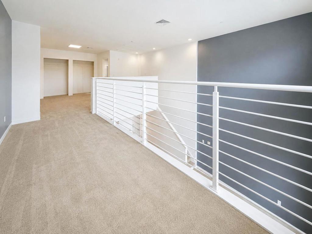 1351 El Camino Real Property Photo 11