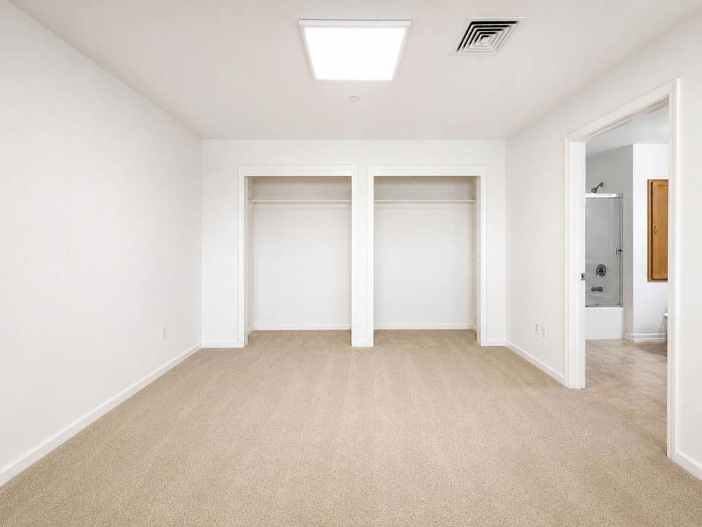 1351 El Camino Real Property Photo 13