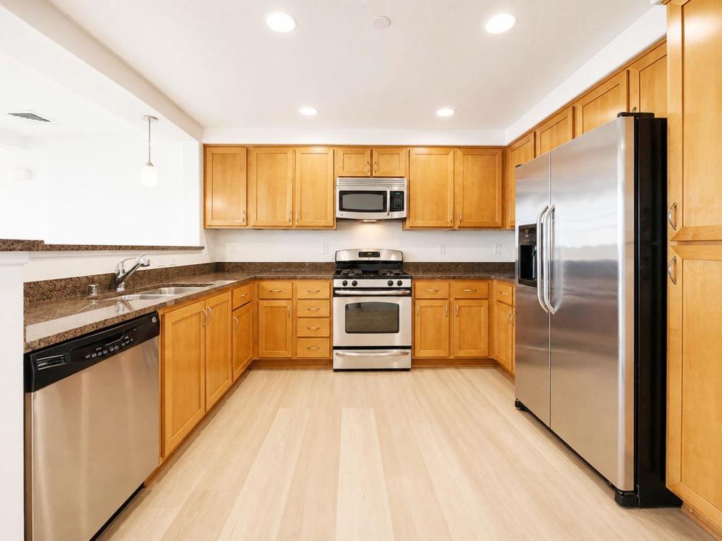1351 El Camino Real Property Photo 16