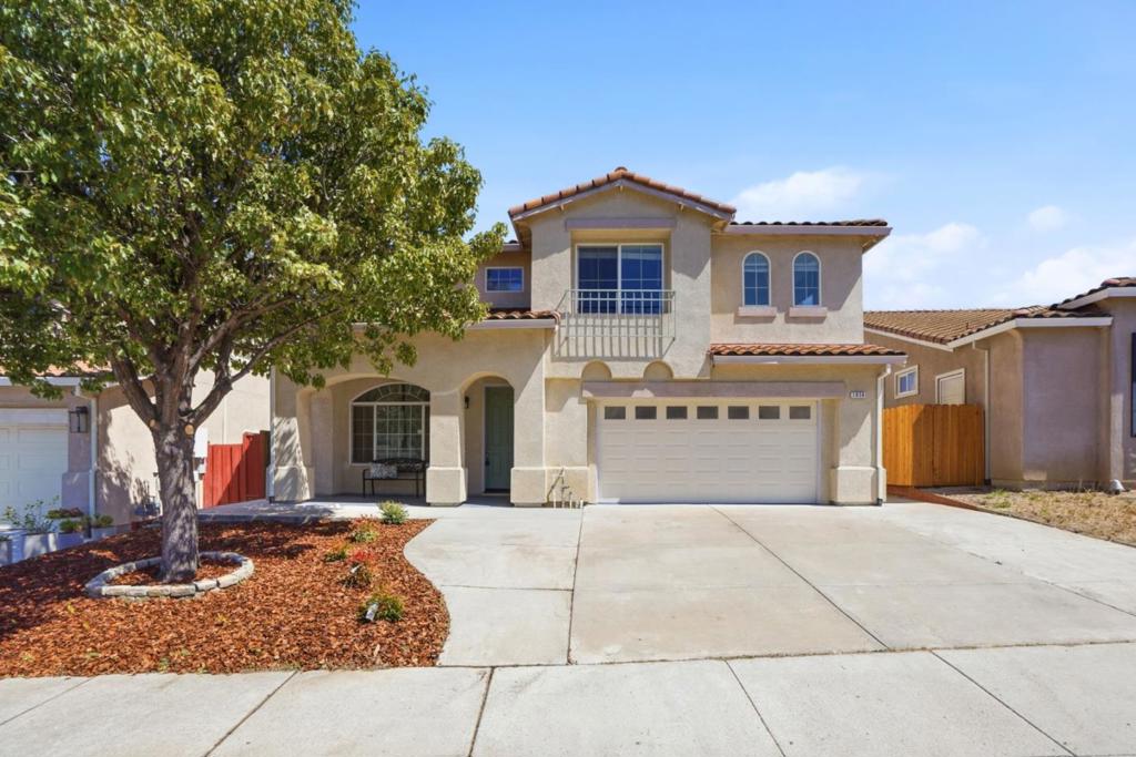 1038 Santa Lucia Drive Property Photo 1