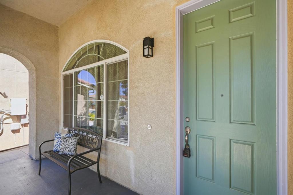 1038 Santa Lucia Drive Property Photo 5