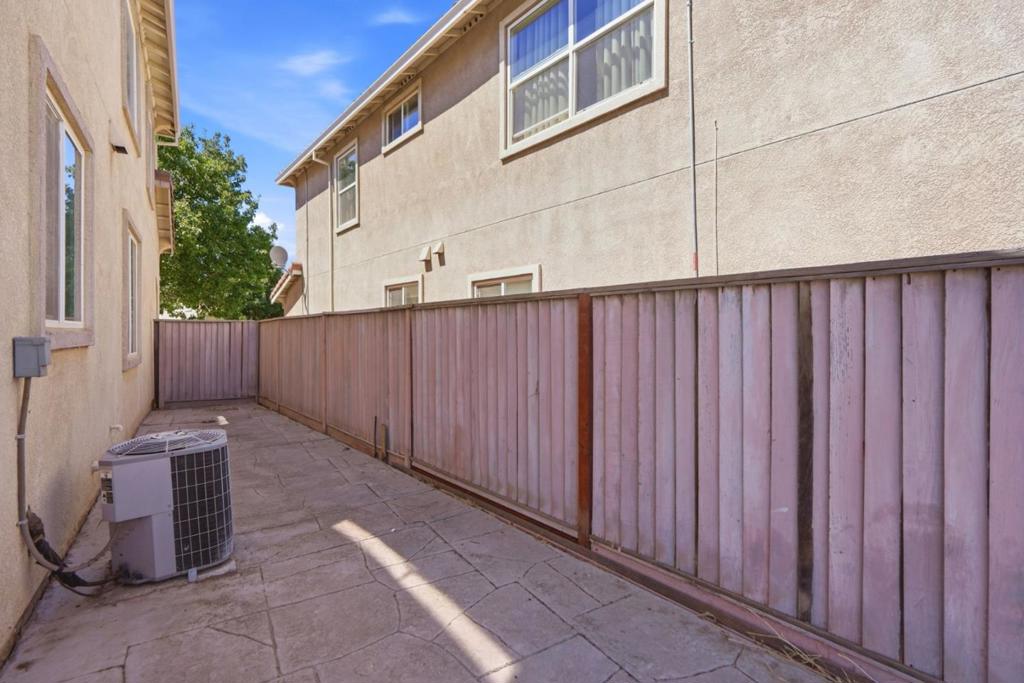 1038 Santa Lucia Drive Property Photo 50
