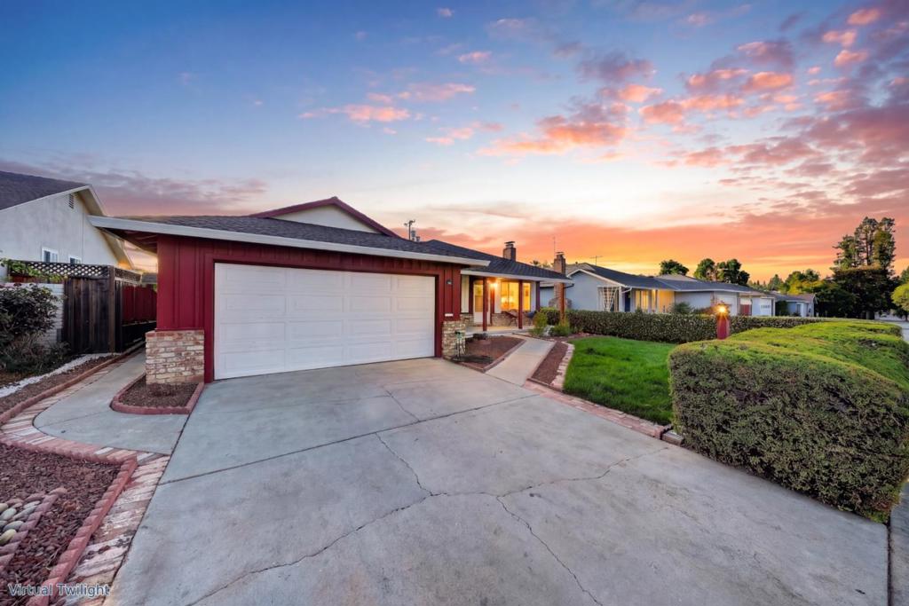 163 Sunset Avenue Property Photo 3