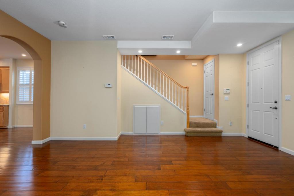 1638 E San Antonio Street Property Photo 6