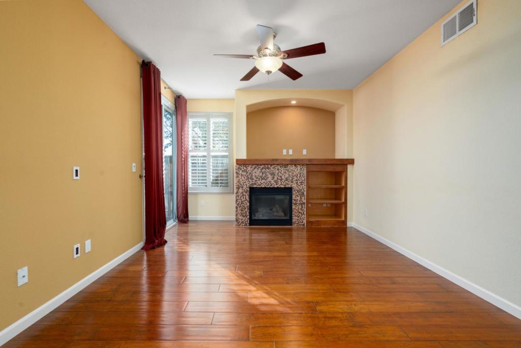 1638 E San Antonio Street Property Photo 8