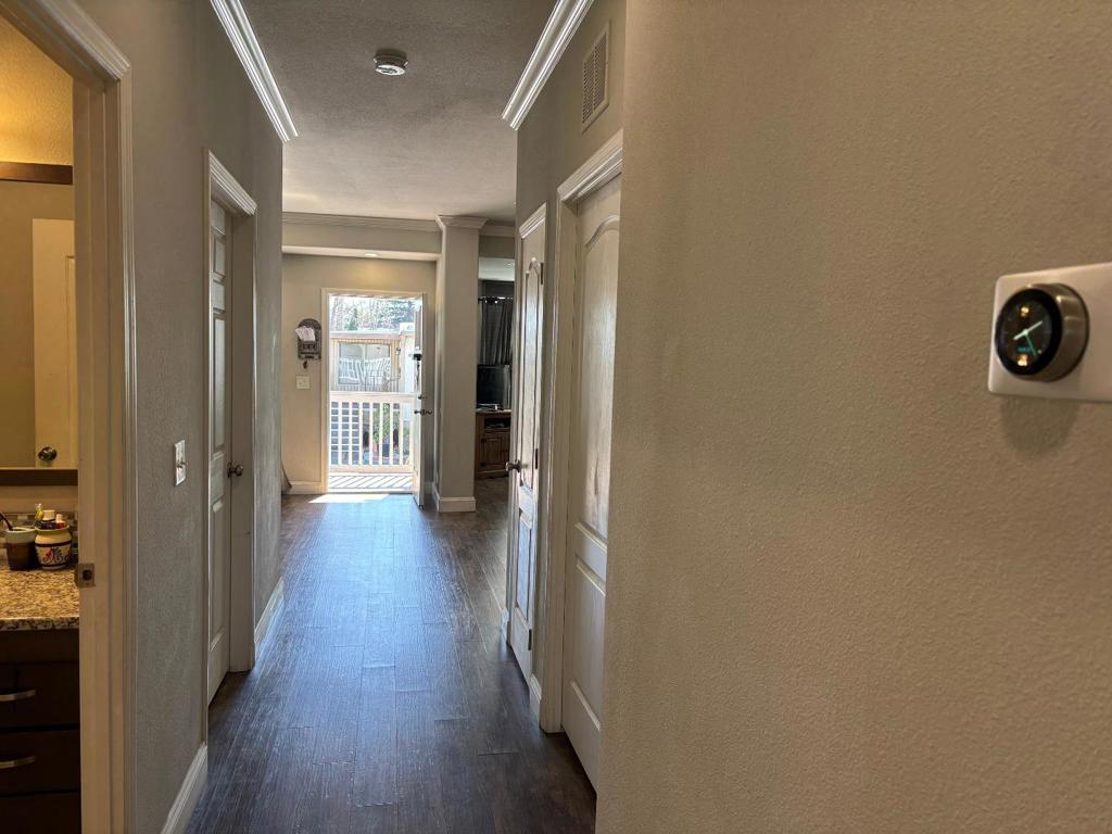 574 Hermitage Drive 574 Property Photo 4