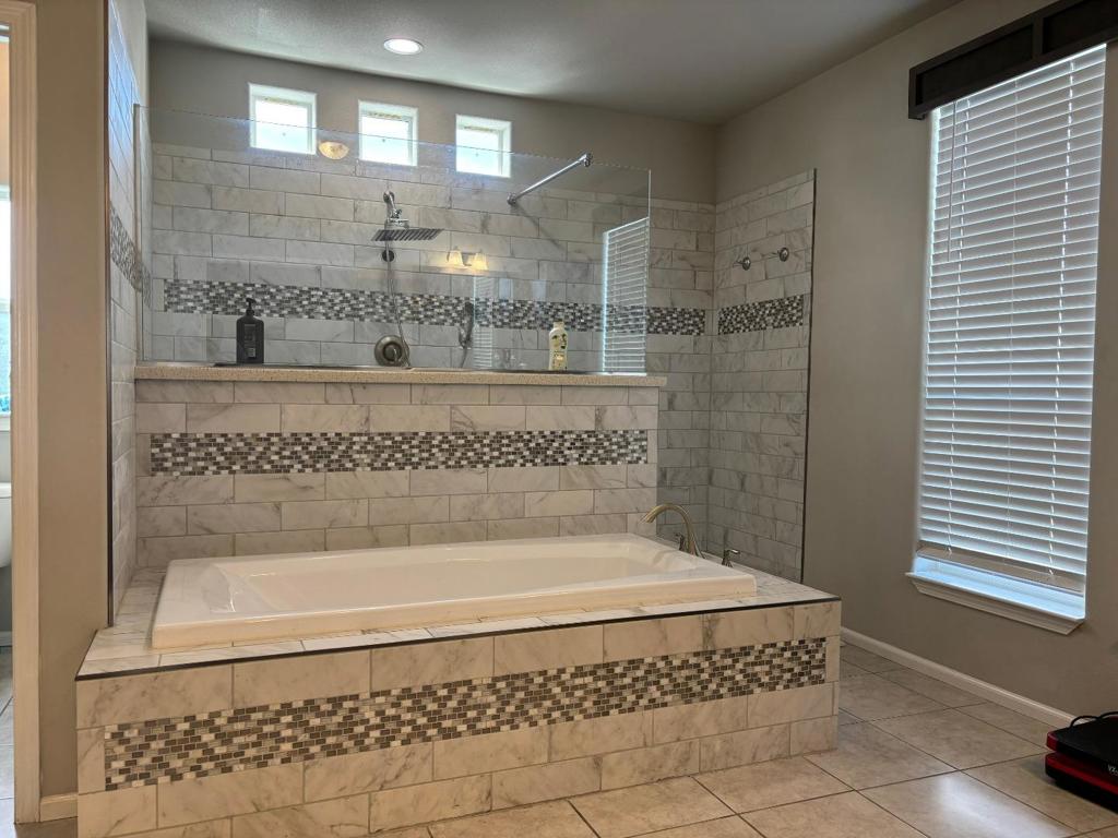 574 Hermitage Drive 574 Property Photo 10