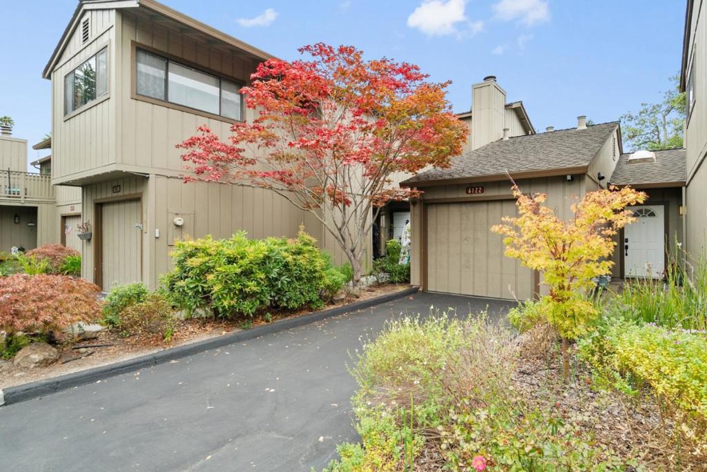 6122 Sheraton Place Property Photo 1