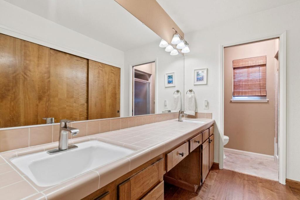 6122 Sheraton Place Property Photo 19