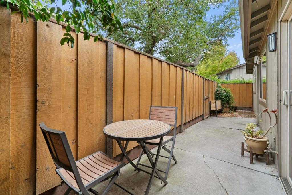 6122 Sheraton Place Property Photo 25