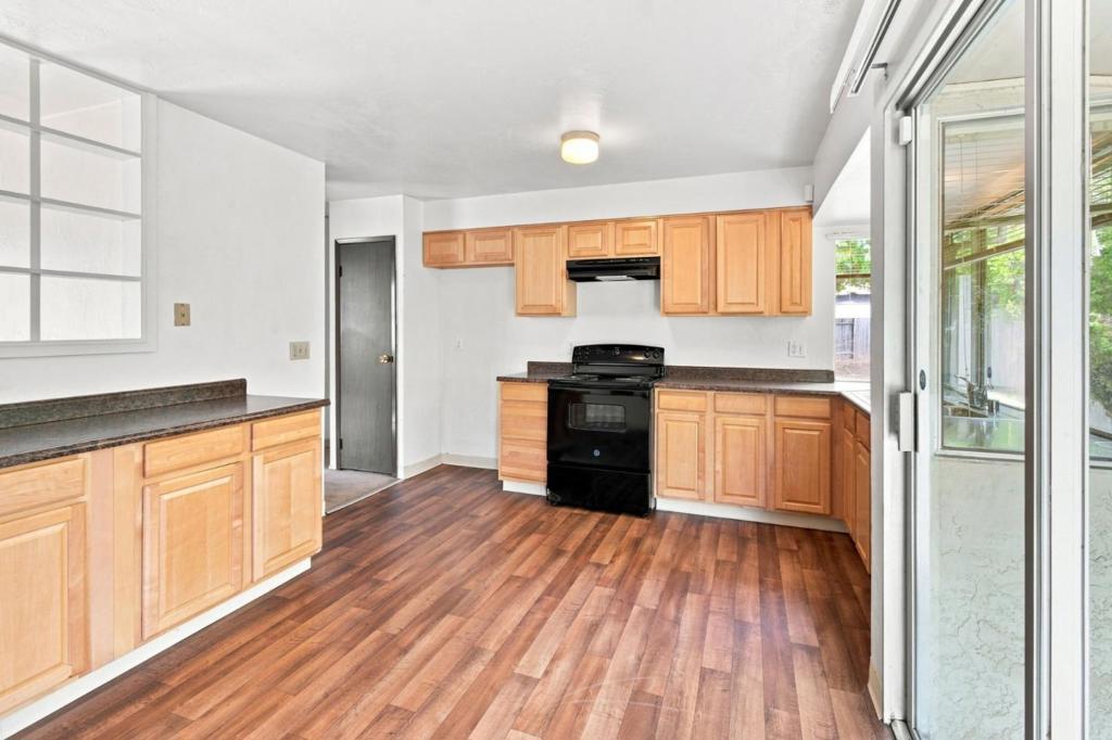 2338 Bobwhite Court Property Photo 11