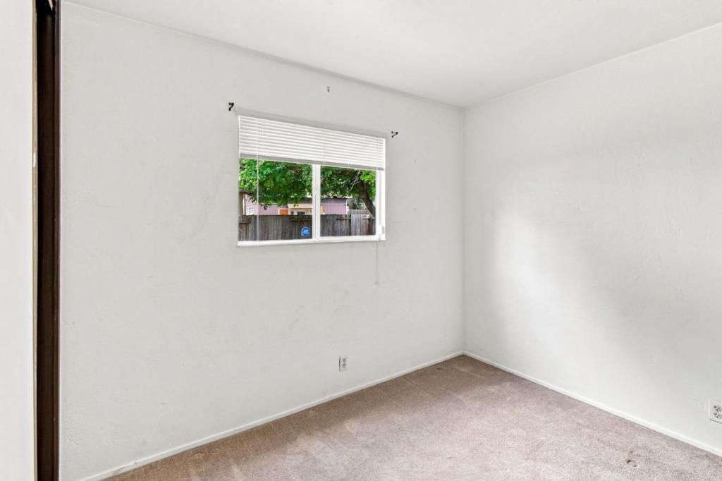 2338 Bobwhite Court Property Photo 22