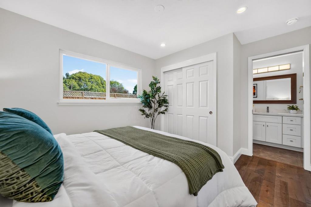 160 Gilbert Avenue Property Photo 20