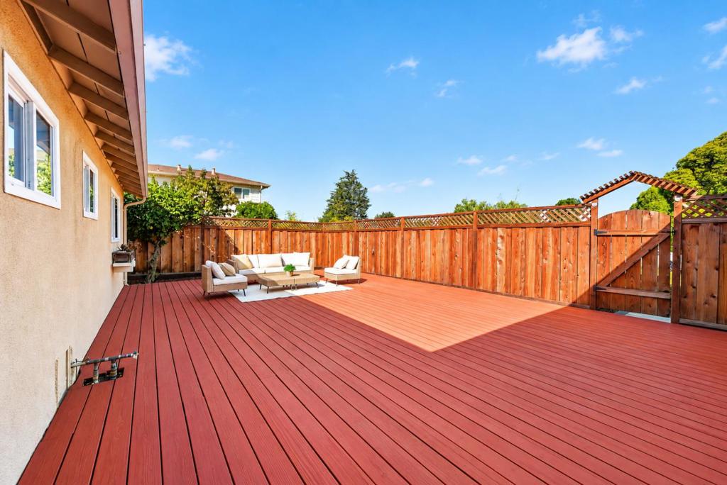160 Gilbert Avenue Property Photo 30