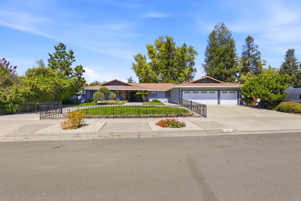 1427 Glen Ellen Way Property Photo 1