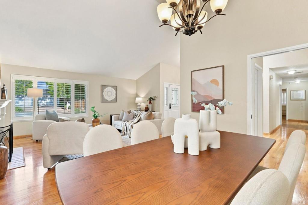 6568 Broadacres Drive Property Photo 20